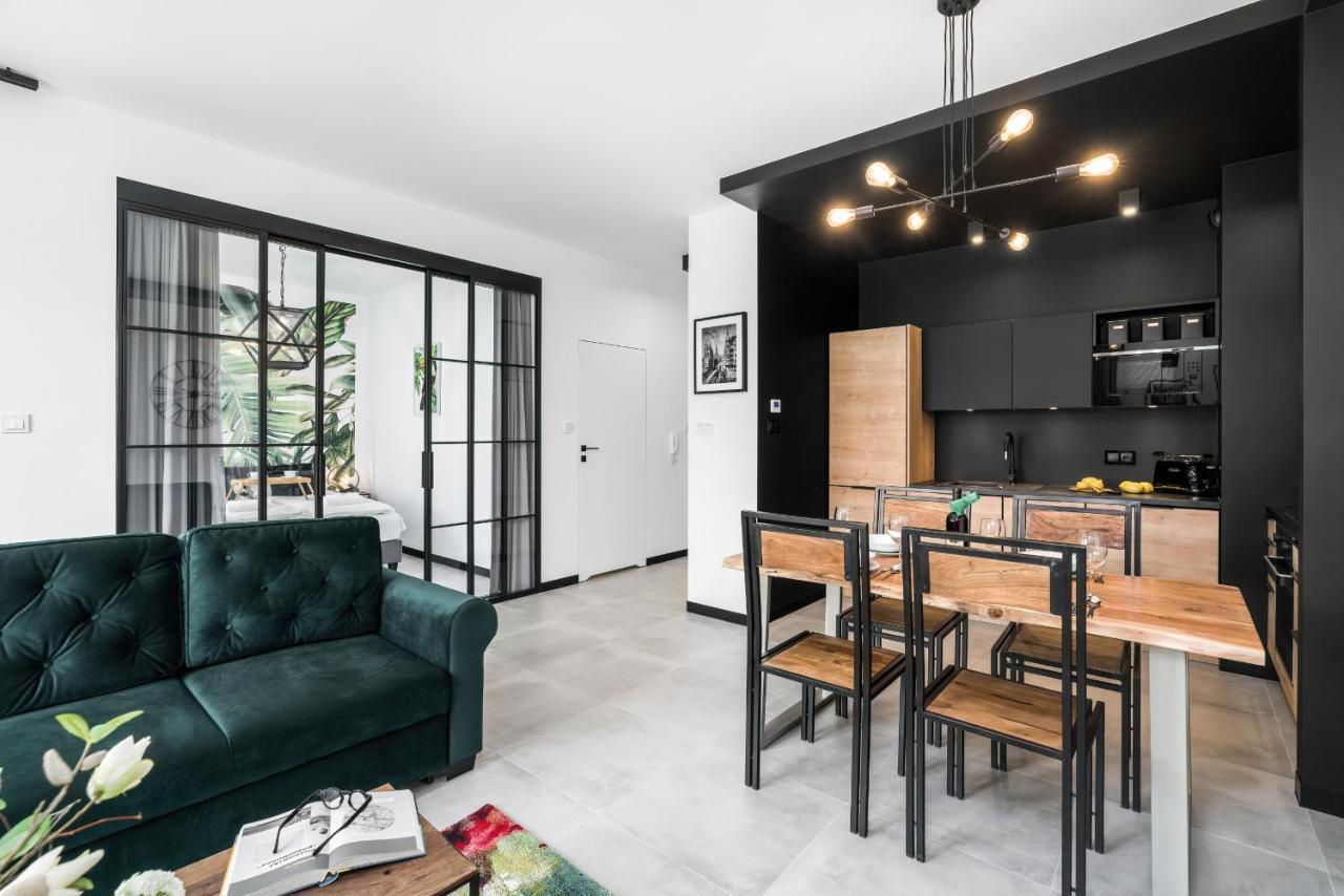 Apartments Poznan Chwaliszewo Residence With Free Garage By Noclegi Renters Exterior foto
